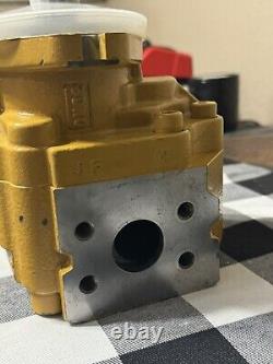 CAT Gear Pump for auxiliary system on 320, 323, and 325 /326excavators #565-0291