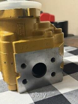 CAT Gear Pump for auxiliary system on 320, 323, and 325 /326excavators #565-0291