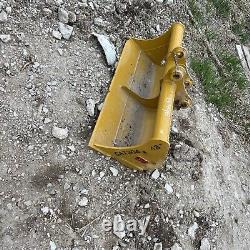 Cat 304 48 inch bucket Mini Excavator Ditching Bucket 40 mm pin New