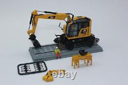 Diecast Masters 85661 Cat M 323 F Rail-Road Signal Yellow Excavator 150 New Ob