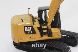 Diecast master 85571 Cat 323 Crawler Excavator next Generation 150 New Boxed