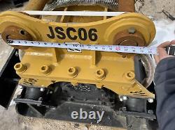 Excavator plate compactor with push blade Fits Cat 312 313 314 65 mm pins New